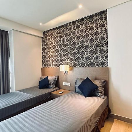 The H Tower Rasuna Suites Kuningan Jakarta By Villaloka エクステリア 写真