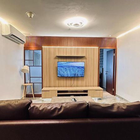 The H Tower Rasuna Suites Kuningan Jakarta By Villaloka エクステリア 写真