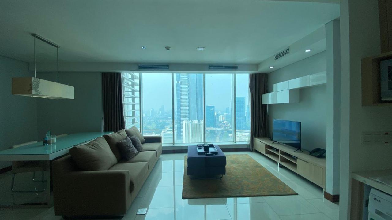 The H Tower Rasuna Suites Kuningan Jakarta By Villaloka エクステリア 写真