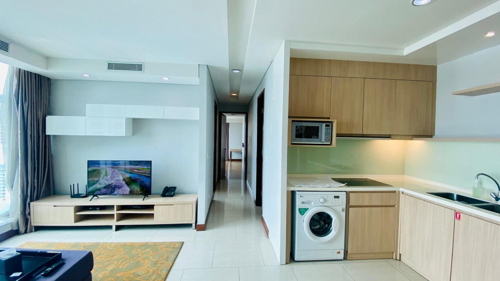 The H Tower Rasuna Suites Kuningan Jakarta By Villaloka エクステリア 写真