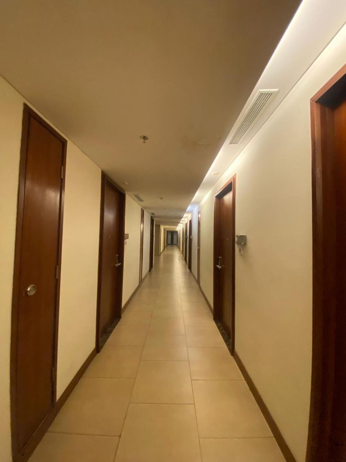 The H Tower Rasuna Suites Kuningan Jakarta By Villaloka エクステリア 写真