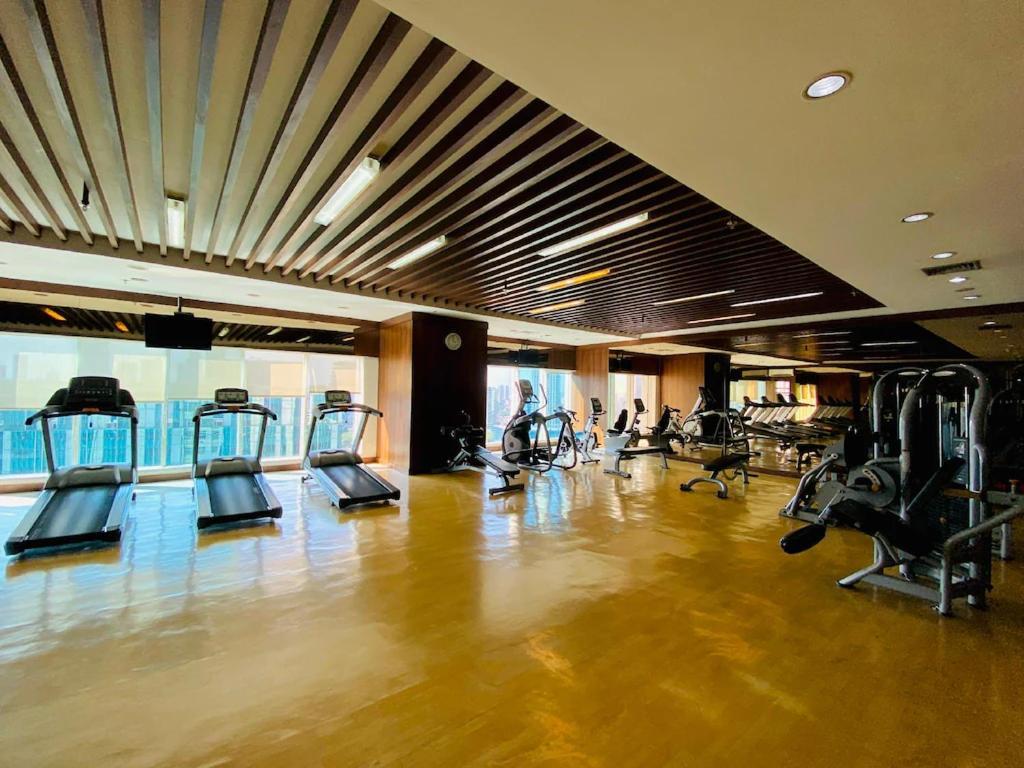 The H Tower Rasuna Suites Kuningan Jakarta By Villaloka エクステリア 写真