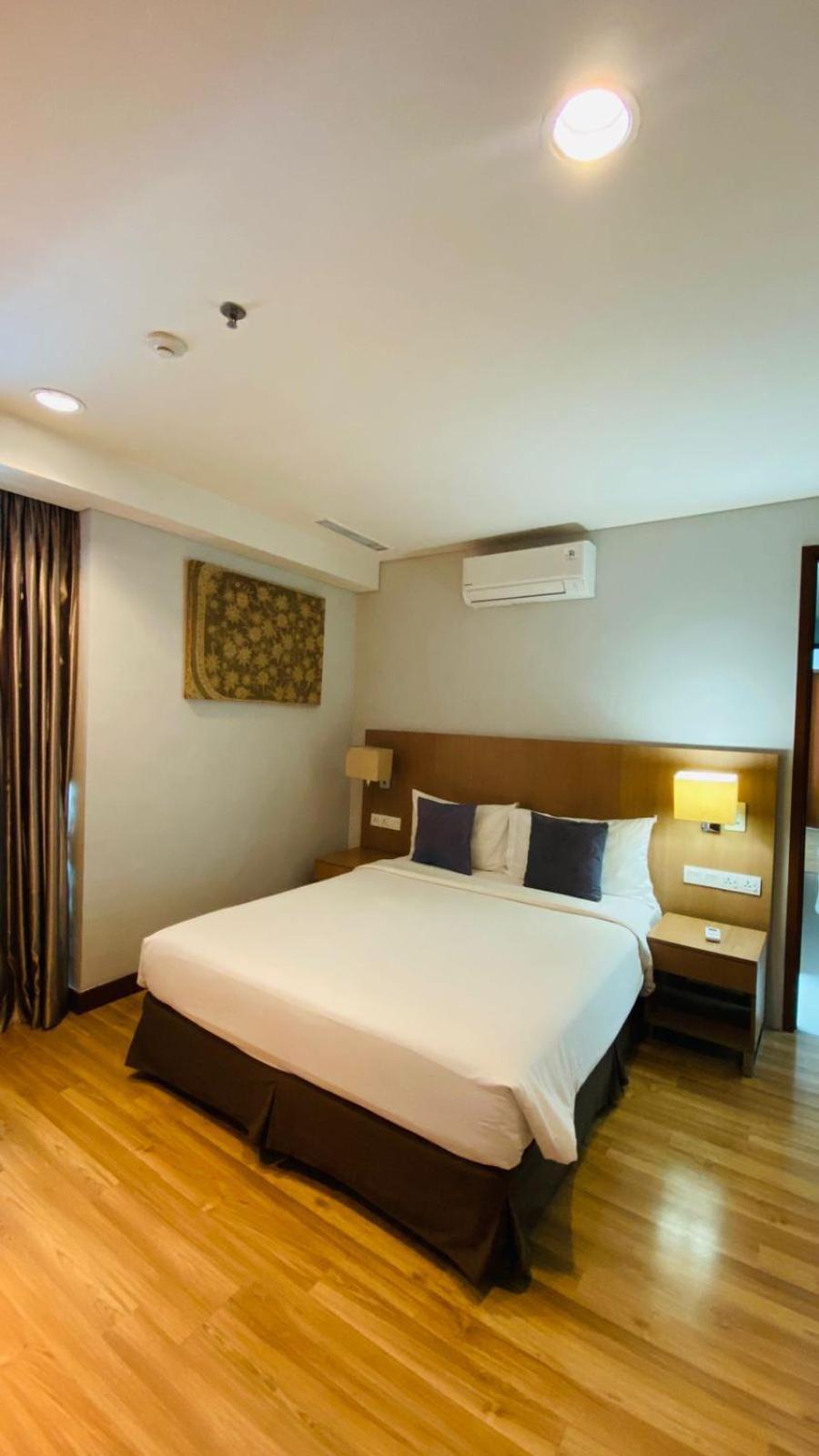 The H Tower Rasuna Suites Kuningan Jakarta By Villaloka エクステリア 写真