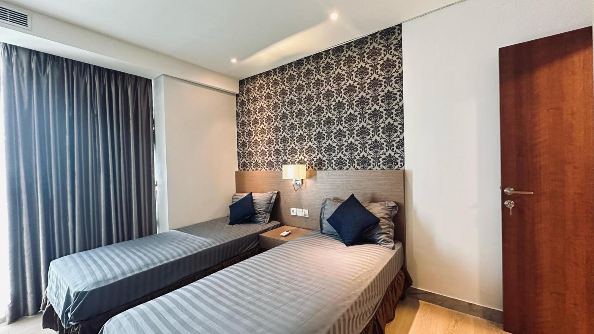 The H Tower Rasuna Suites Kuningan Jakarta By Villaloka エクステリア 写真
