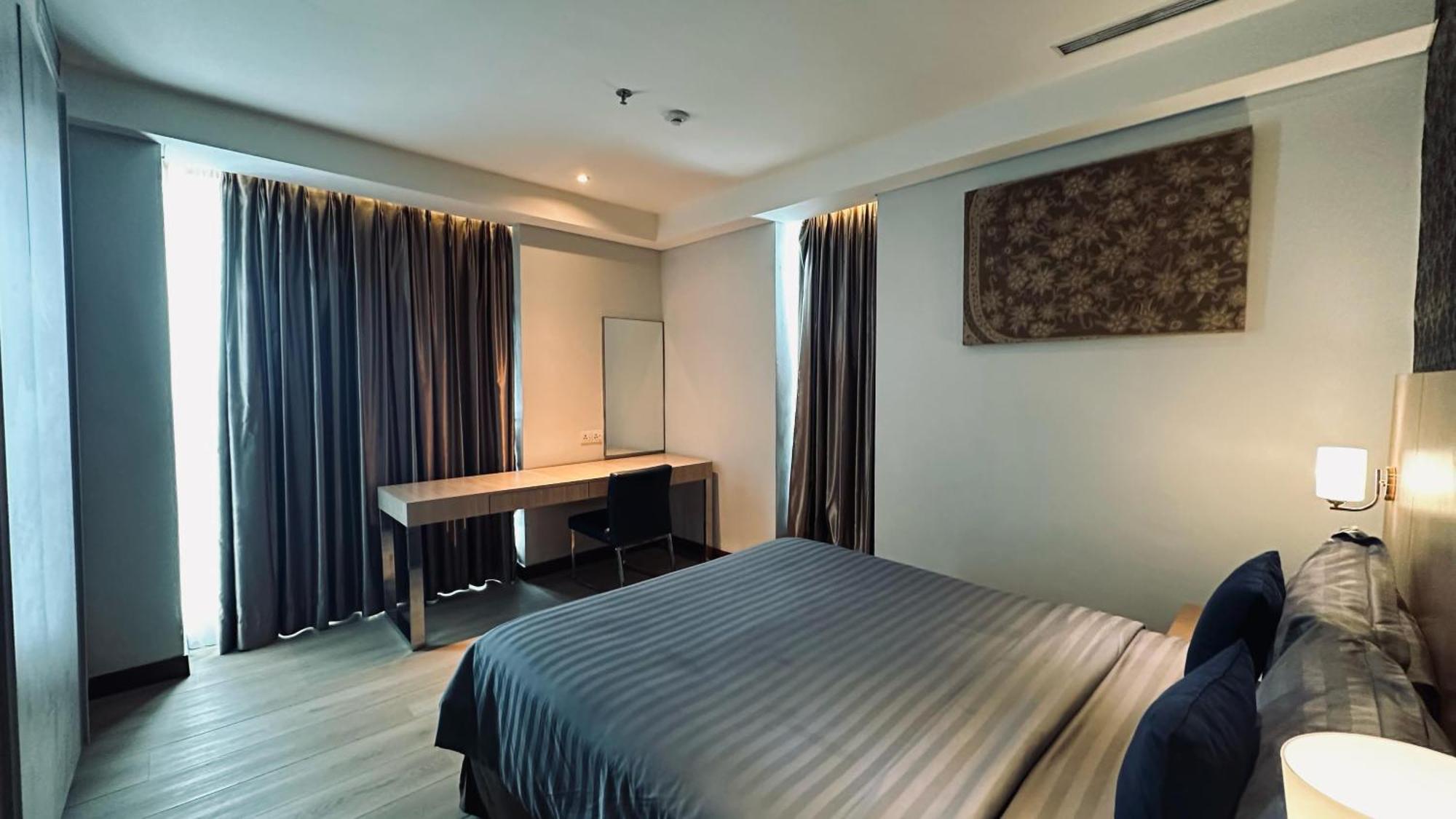 The H Tower Rasuna Suites Kuningan Jakarta By Villaloka エクステリア 写真