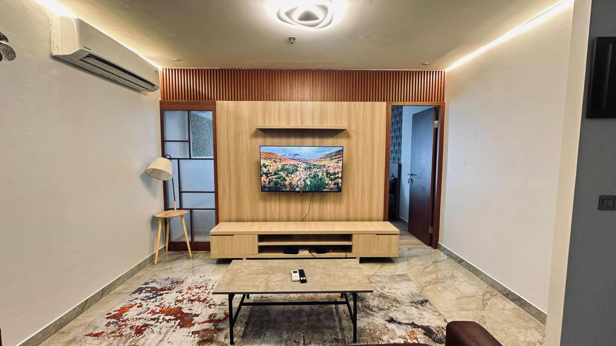 The H Tower Rasuna Suites Kuningan Jakarta By Villaloka エクステリア 写真