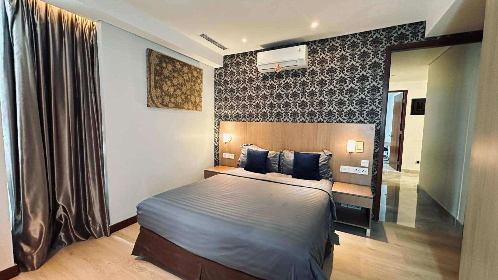The H Tower Rasuna Suites Kuningan Jakarta By Villaloka エクステリア 写真