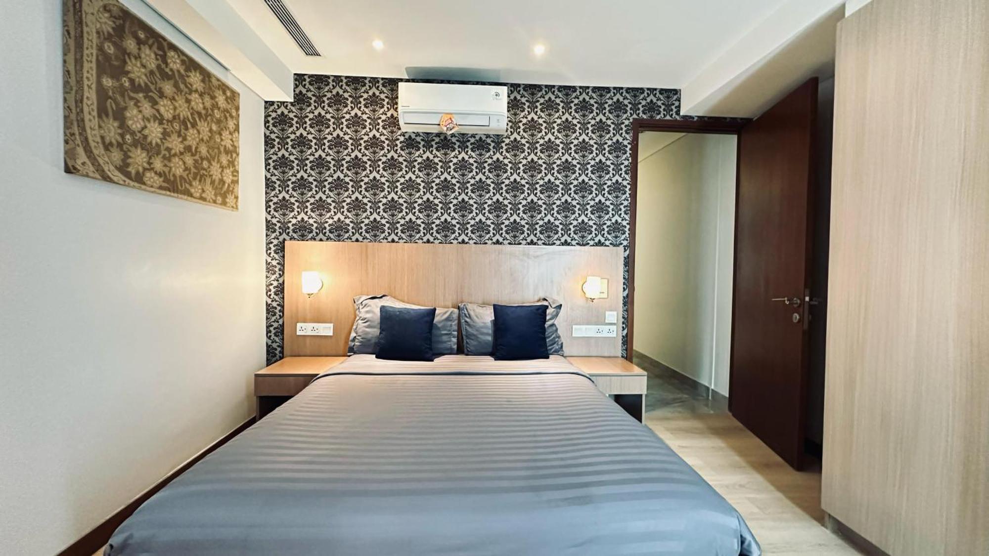 The H Tower Rasuna Suites Kuningan Jakarta By Villaloka エクステリア 写真