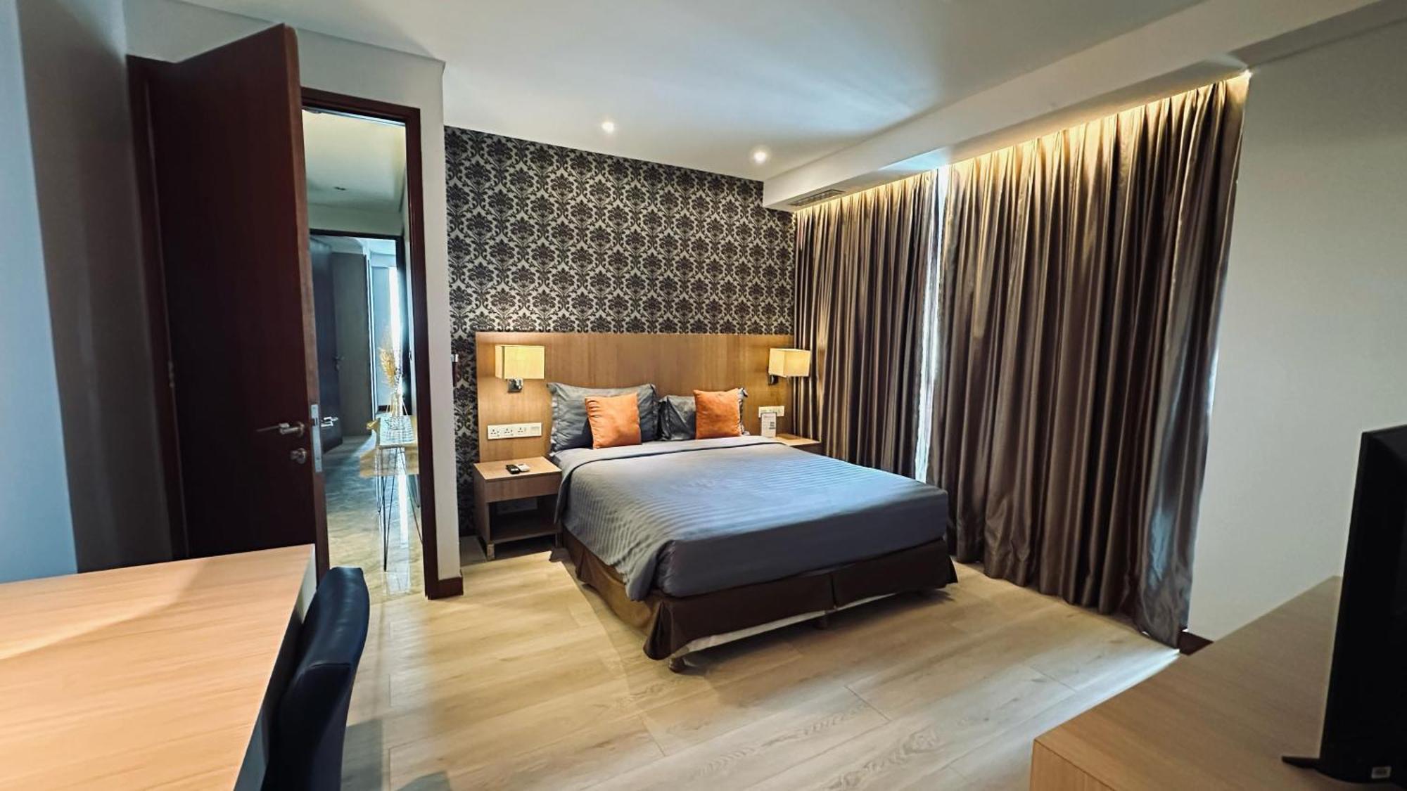The H Tower Rasuna Suites Kuningan Jakarta By Villaloka エクステリア 写真